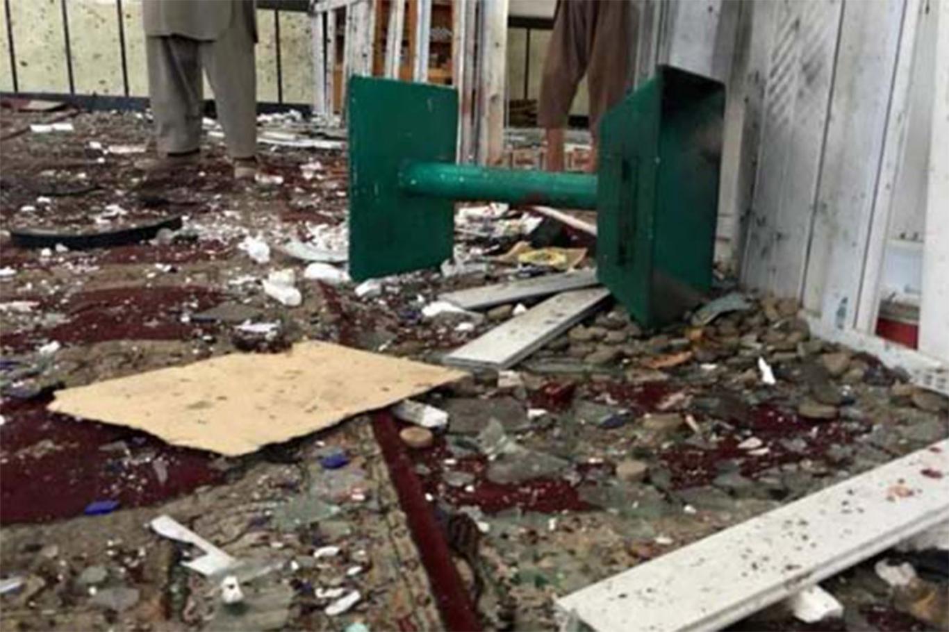 Afganistan'da camiye saldırı: 15 kişi hayatını kaybetti